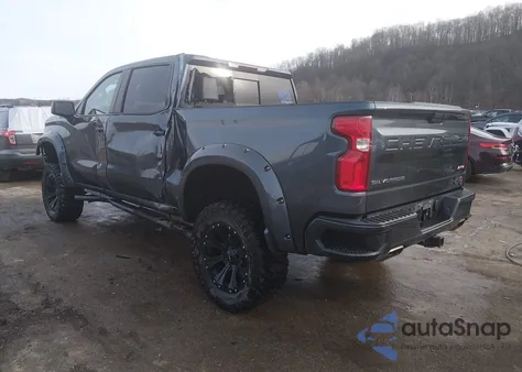 2020 Chevrolet Silverado 1500 4Wd Short Bed Rst z USA, uszkodzony, nr VIN 3GCUYEED3LG173577